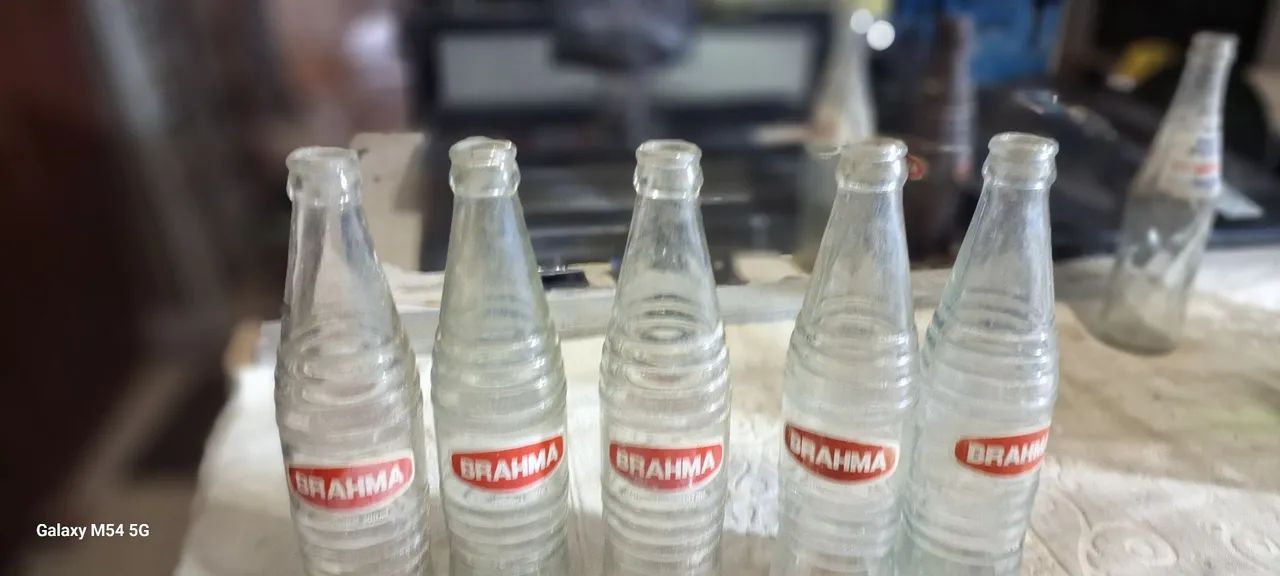 Garrafas de vidro Brahma antigas valor unitario  - Foto 2