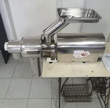 DESPOLPADOR de FRUTAS Modelo DPT-75 Fabricante Tomasi todo em Aço Inox