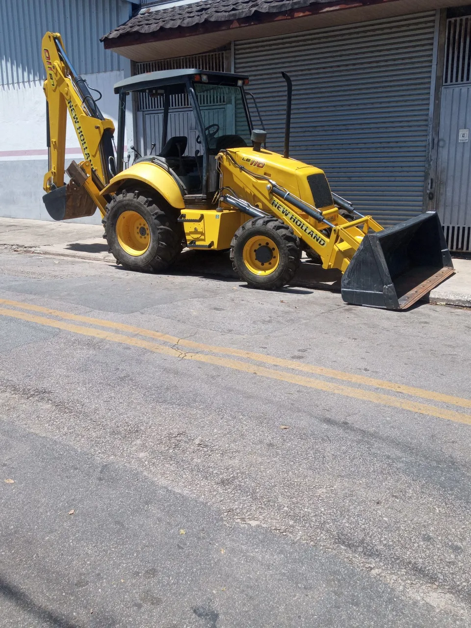 Trator New Holland L110