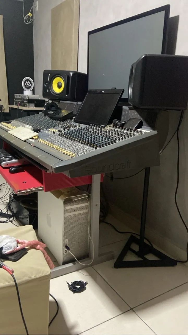 Mesa SOUNDCRAFT VENUE II 40 canais com Meter Bridge - Foto 3