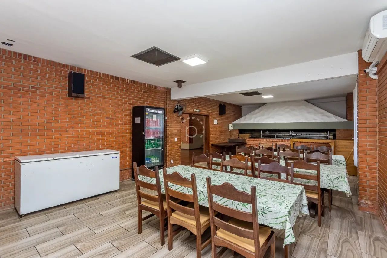 Venda de Prédio Comercial em Porto Alegre-RS, bairro Cristal com 481m² Área Const. e 4079m - Foto 8