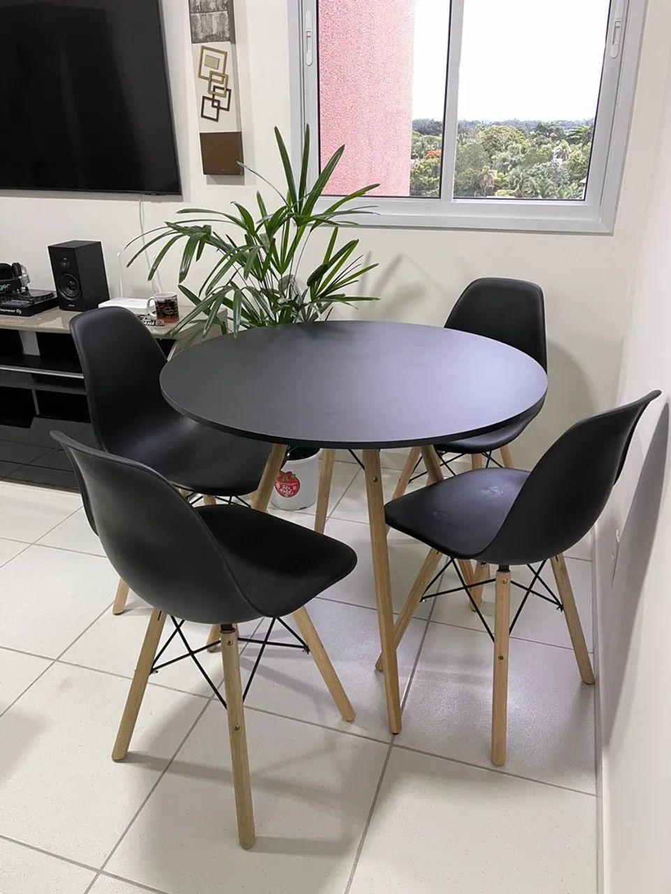 Mesa com 4 cadeiras produto novo com garantia  - Foto 5
