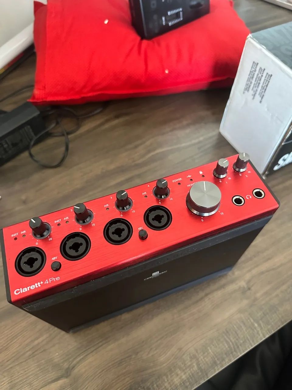 Focusrite clarett Plus 4pre - Foto 5