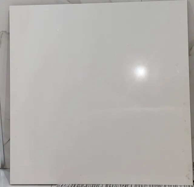 Piso Gresalato 71 x 71 Polido Branco Tipo A Retificado 12,5 metros quadrados