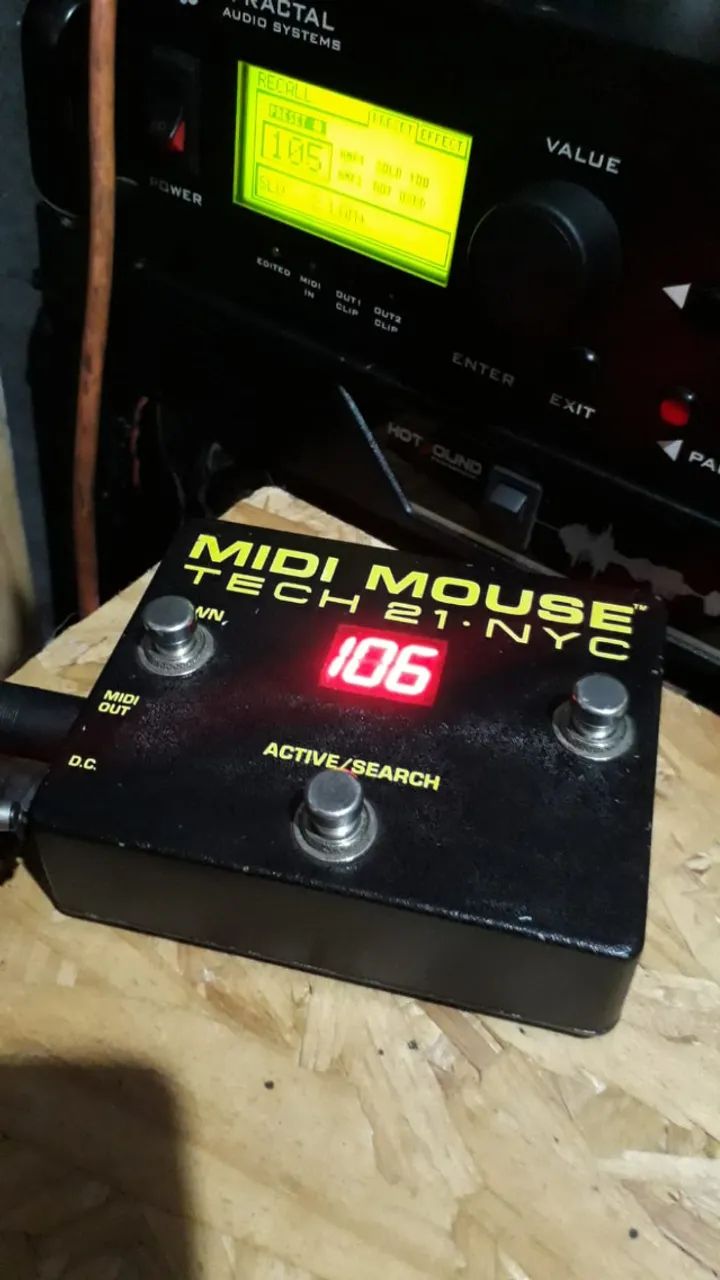 Foot Switch Controlador MIDI compacto Tech 21 MIDI MOUSE USA