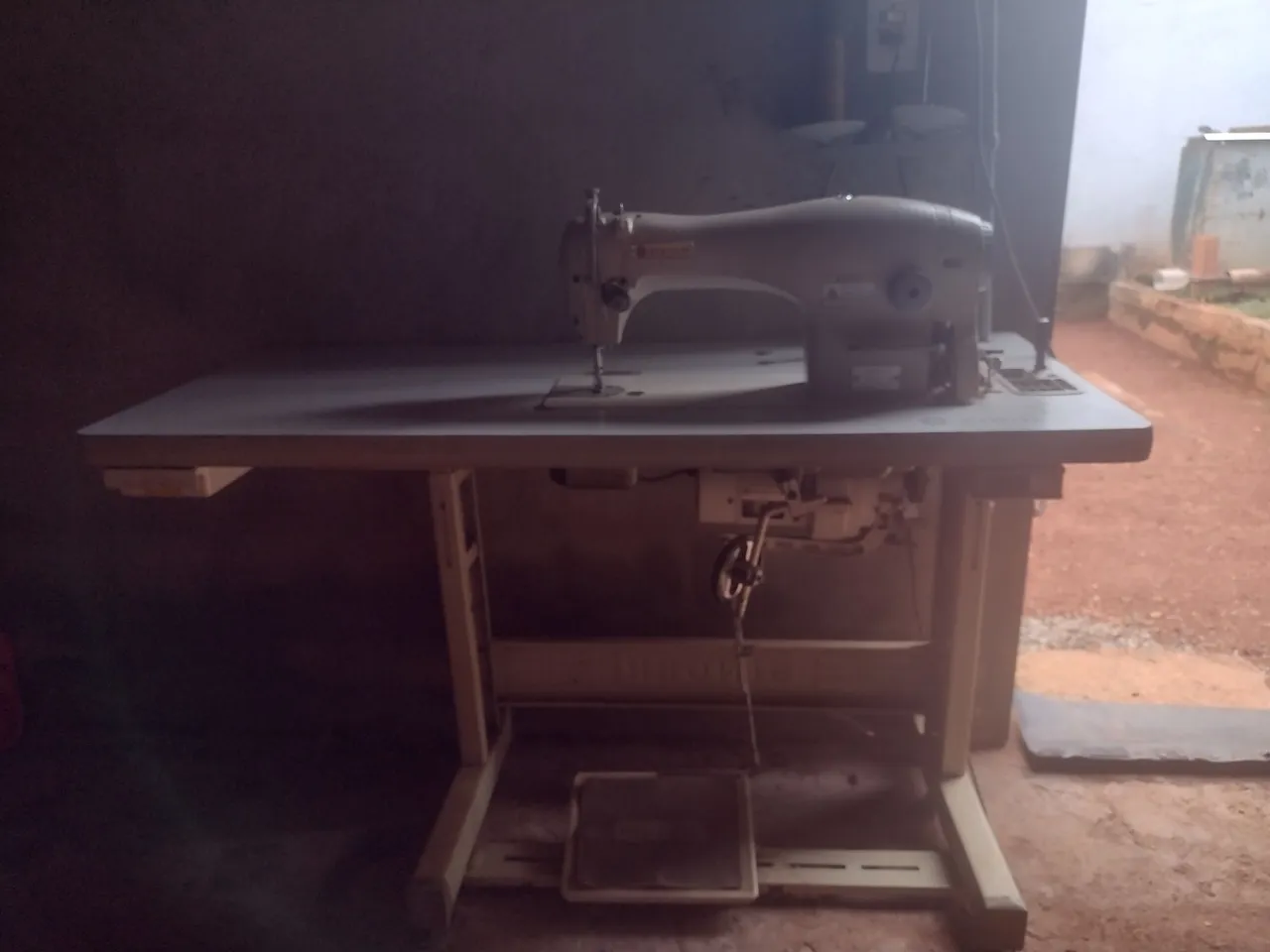 Máquina de Costura Industrial