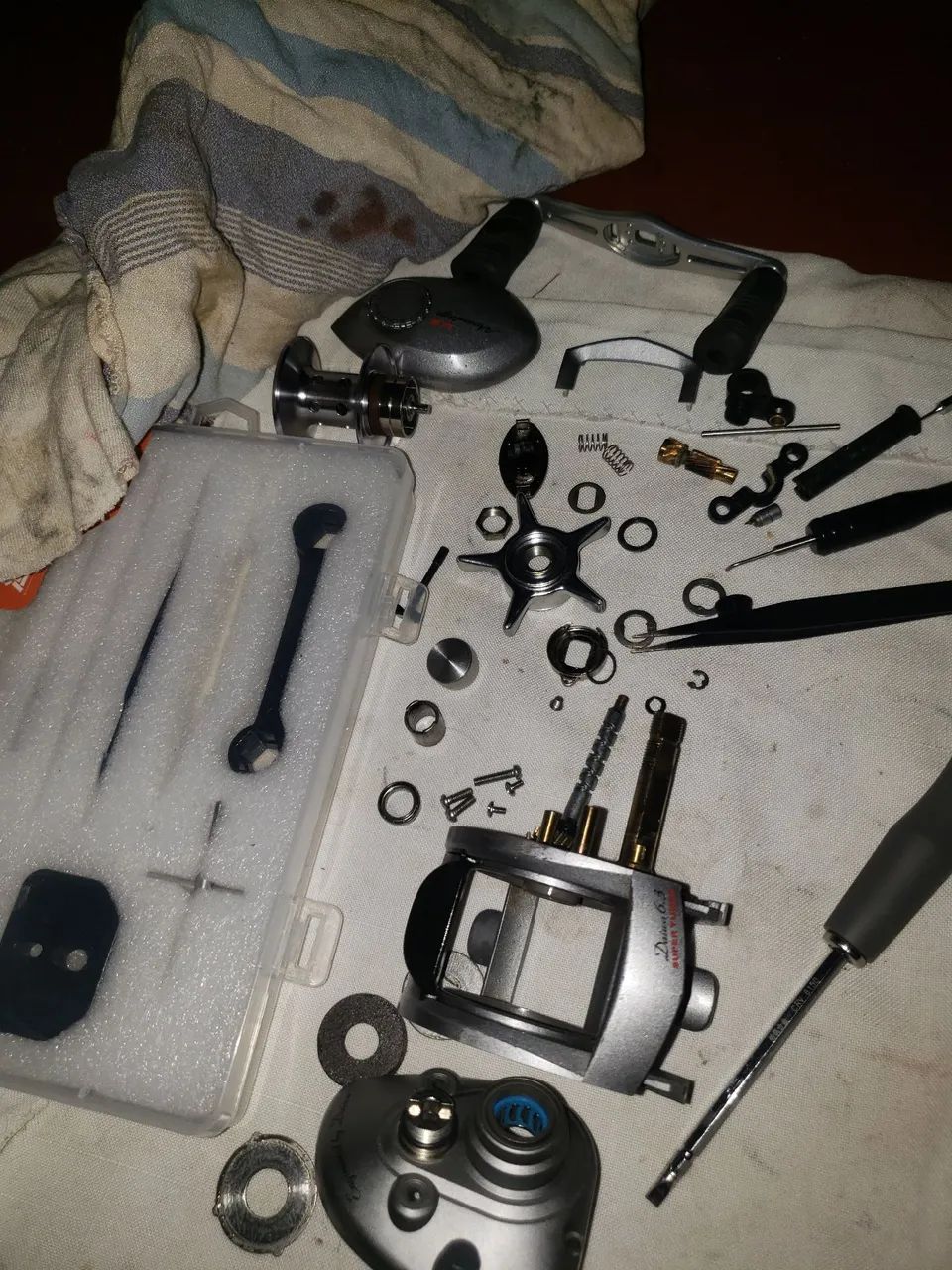 Manutenção de carretilha e molinete  e vara de pesca.  - Foto 4