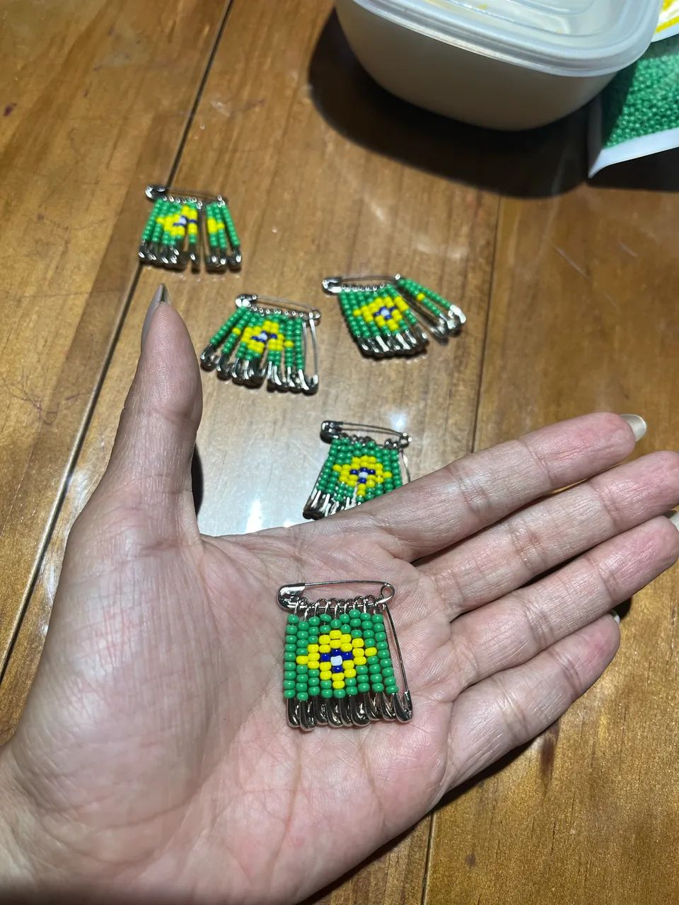 Broche da bandeira Brasil - prata  - Foto 4