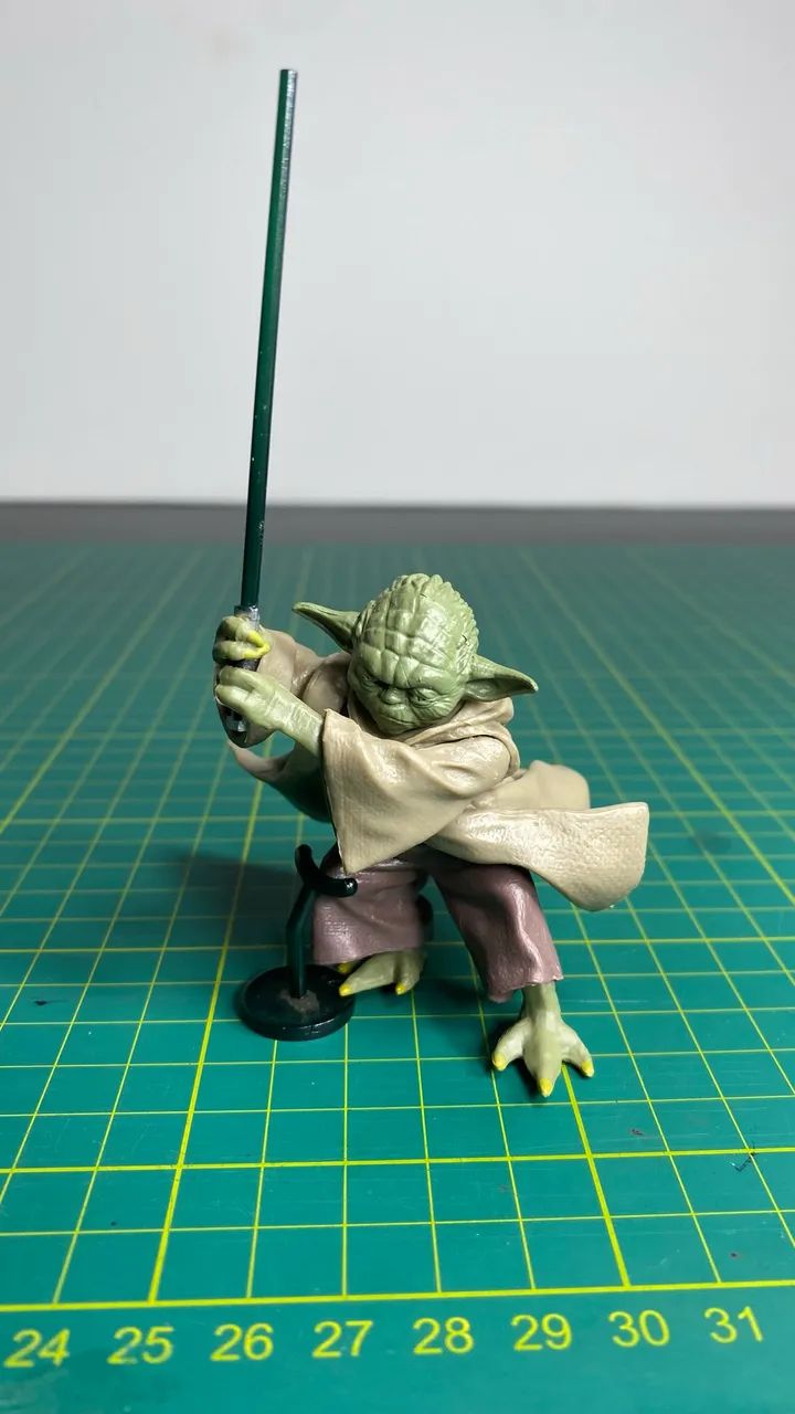 Mestre Yoda com 6,5cm Star Wars  - Foto 2