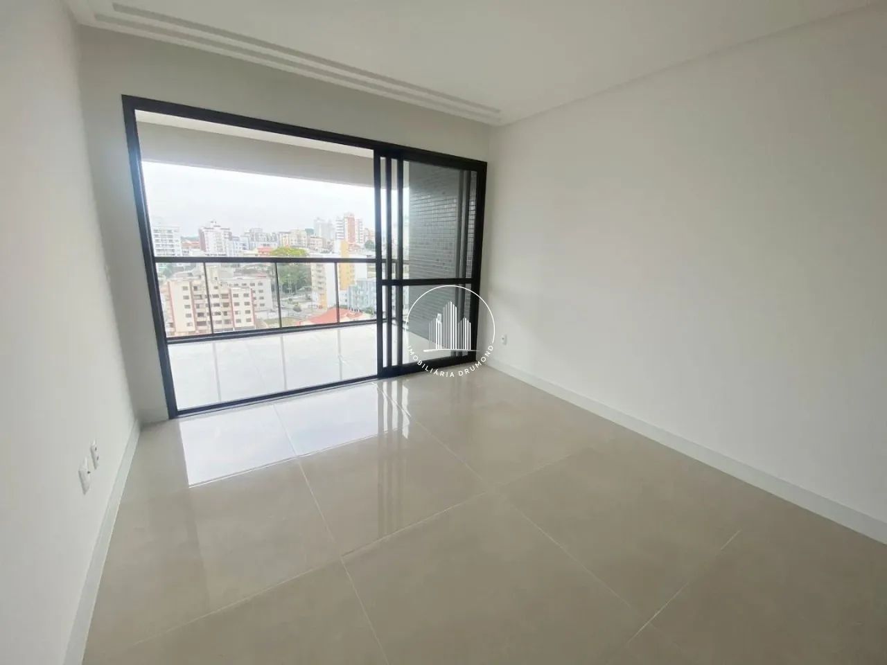 Apartamento 3 Quartos com 3 Suítes e 126m² - Estreito