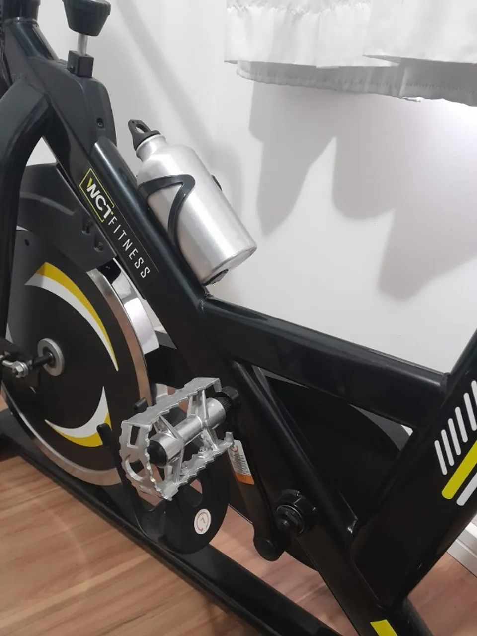Bicicleta Ergométrica Spinning WCT - Foto 2