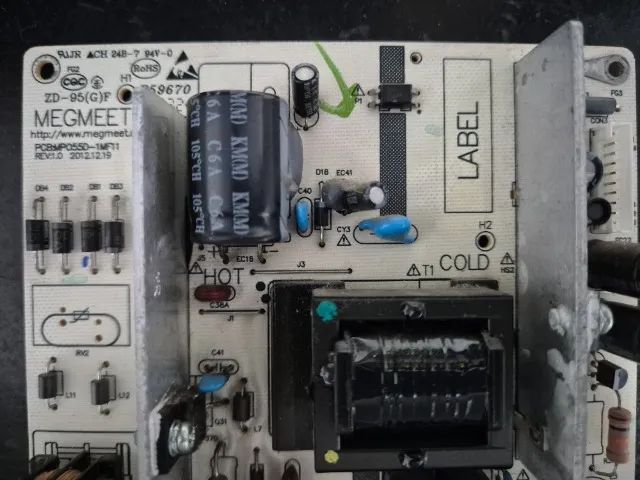 Placa fonte da TV Philco PH28C20D - Foto 2
