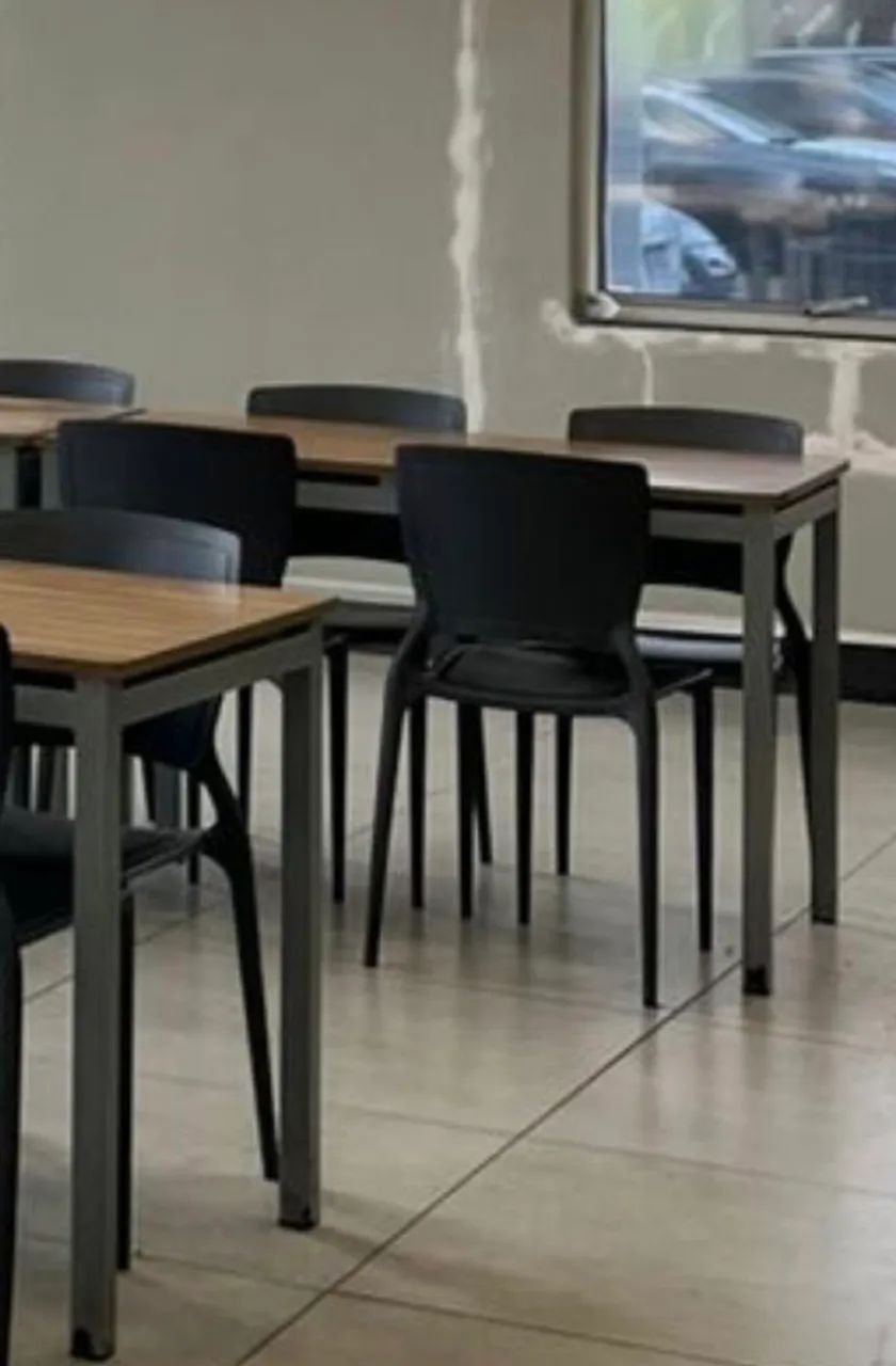 Mesa com 4 cadeiras 180kg65171895740929121