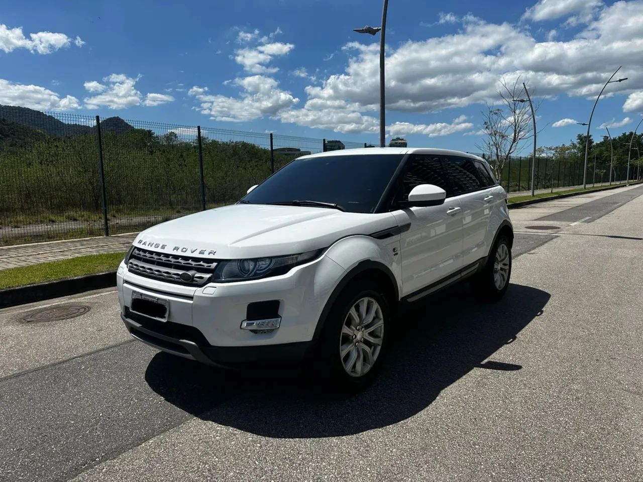 Land Rover Range Rover Evoque Range R.EVOQUE Pure  2.0 Aut. 5p 2015