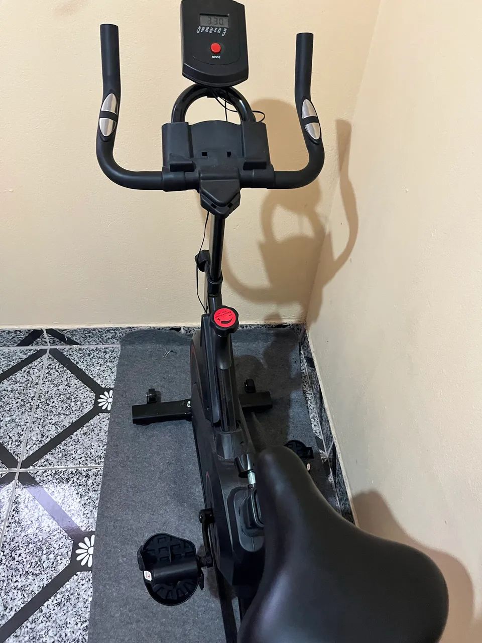 Bicicleta ergométrica nova, 1 mês de uso