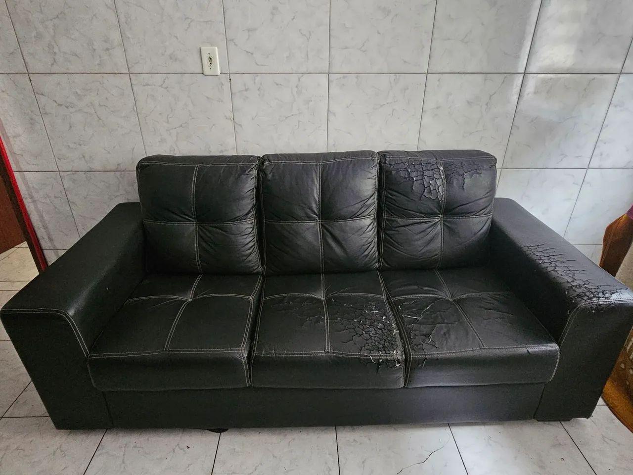 Sofá de couro 