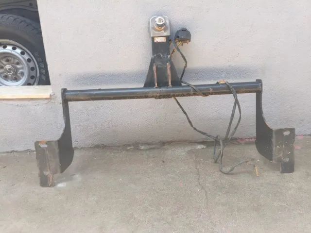 Engate de Reboque L200 com Chicote e Tomada - Foto 2