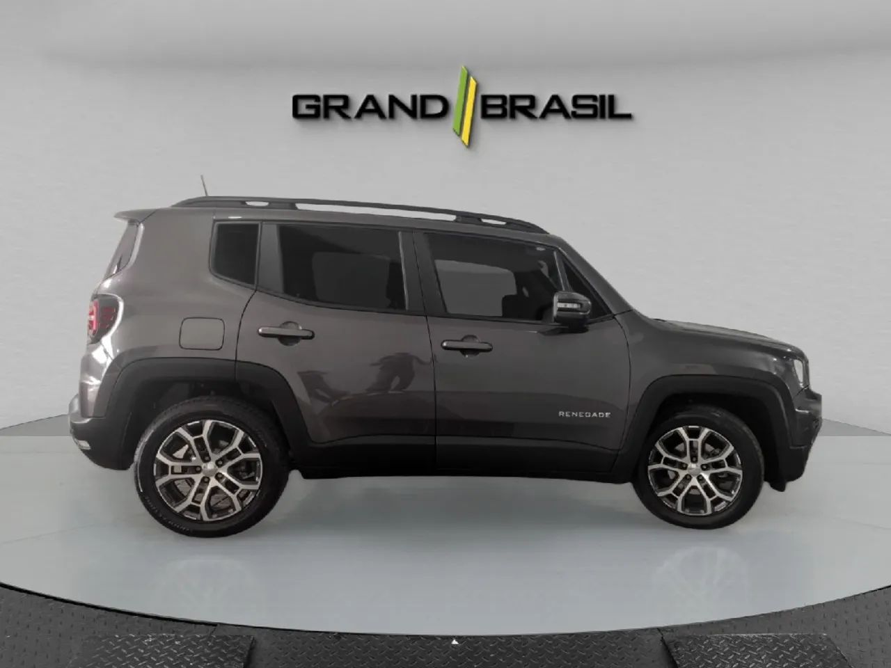 Jeep Renegade Long. T270 1.3 TB 4x2 Flex Aut., foto 2 de 13