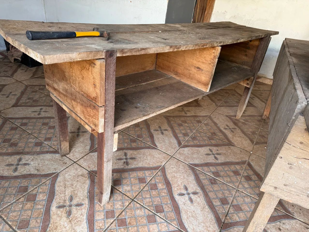 2 Bancada de madeira 