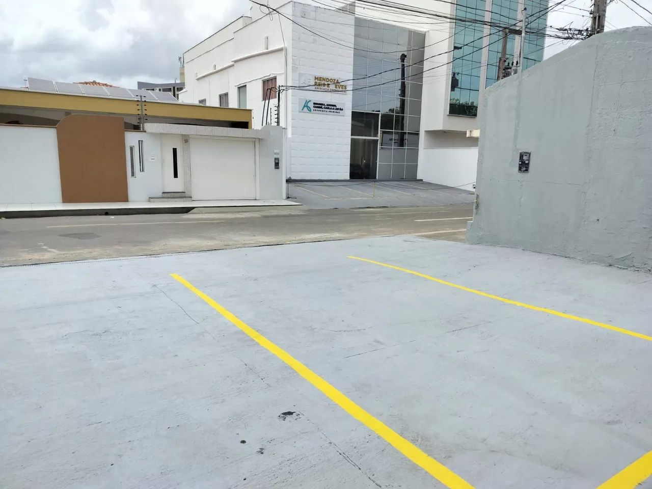 Alugo Excelente Prédio Comercial na Lagoa - Foto 2