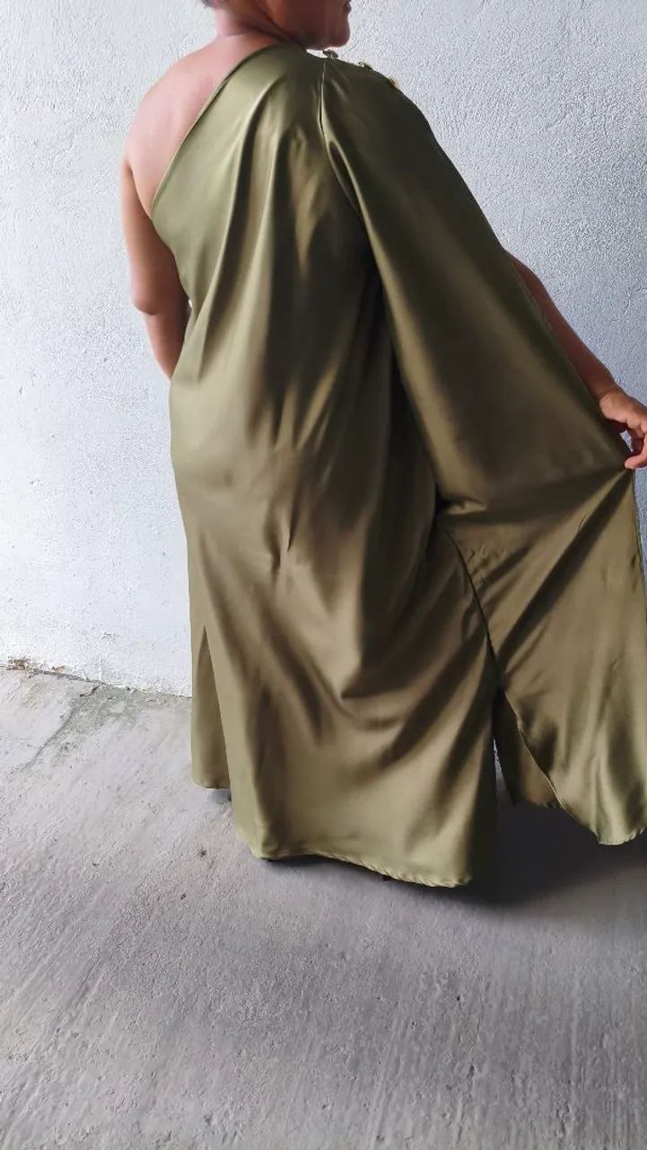 Vestido verde oliva - Veste do 44 ao 48 - Foto 5