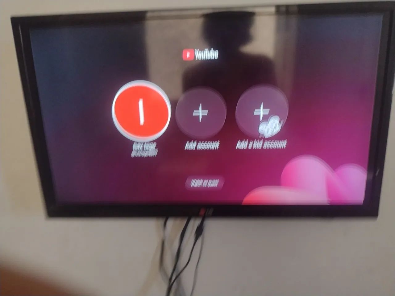 Tv de. 24. Polegadas tem que vir buscar vendo 