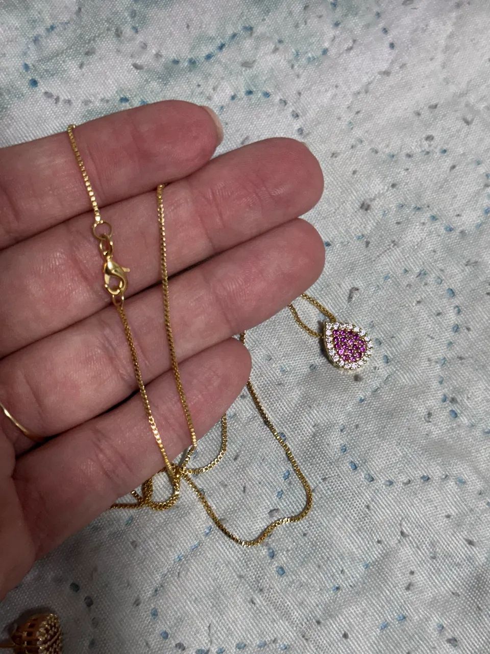 Semijoias - Conjunto de colar com pingente e brincos.  - Foto 2