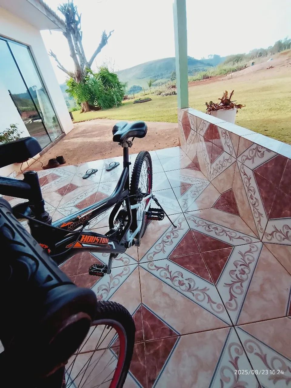 Vendo bicicleta Hudson downhill e jump  - Foto 3