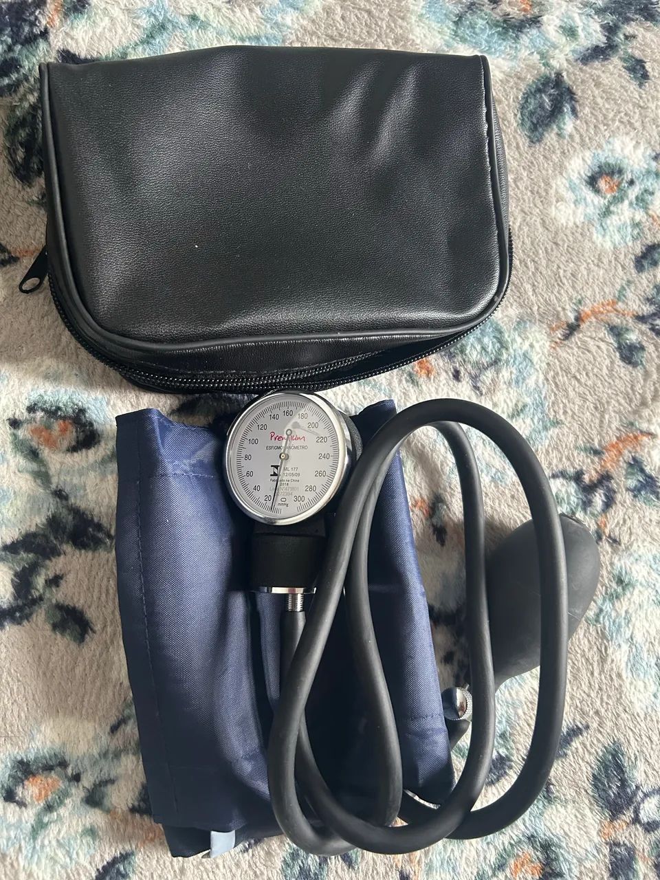 Estetoscópio e Esfigmomanômetro