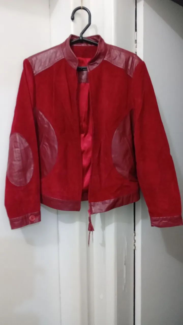 Jaqueta  em couro  e veludo  vermelho 42
