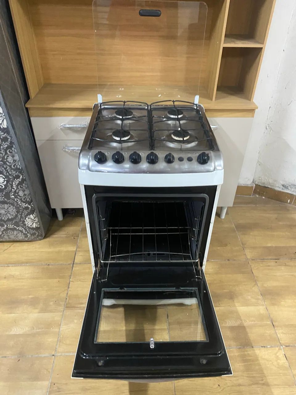 Fogão Eletrolux 4 bocas branco funcionando perfeitamente  - Foto 4