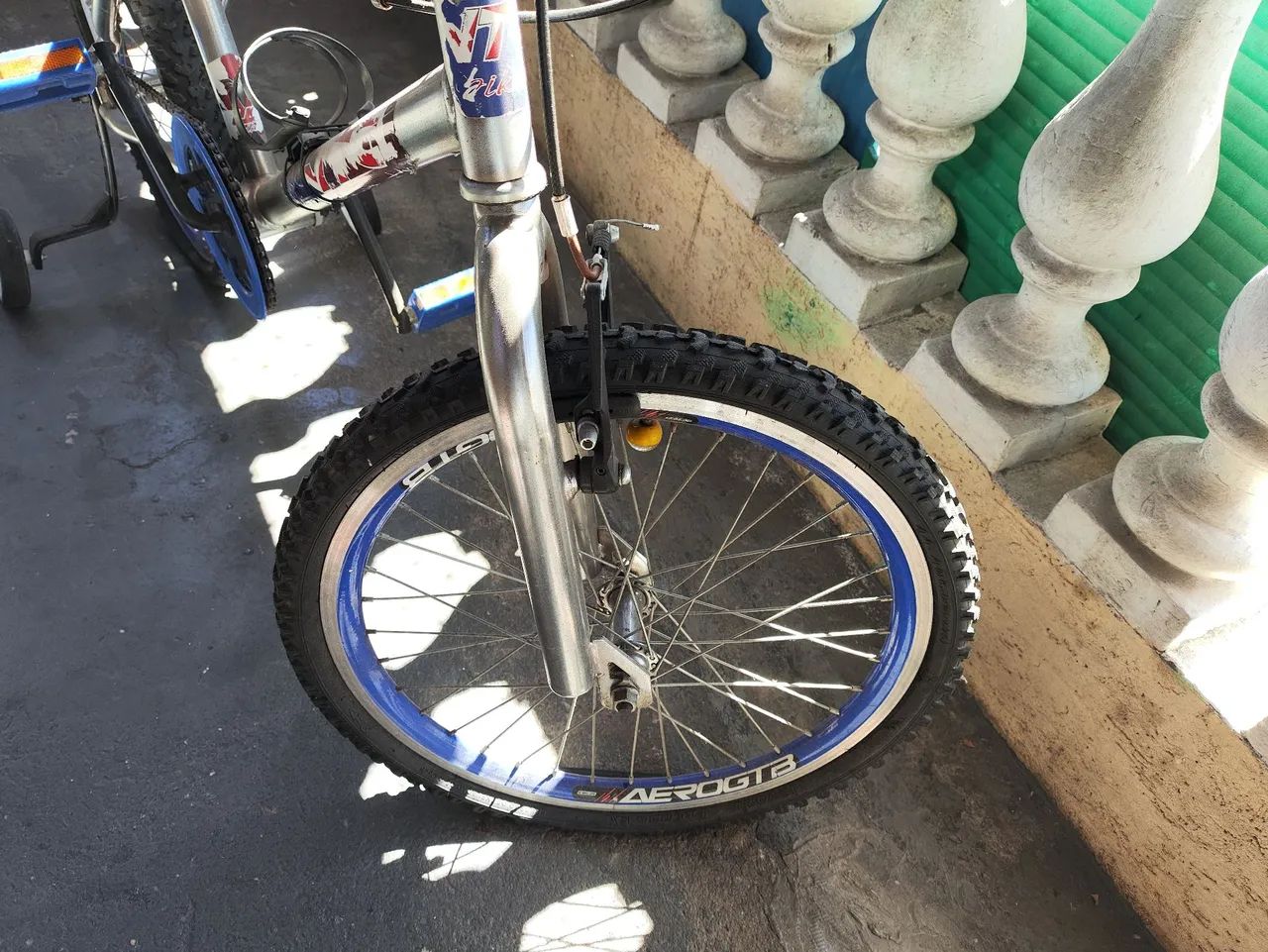 Bicicleta infantil VCT aro 20  - Foto 4