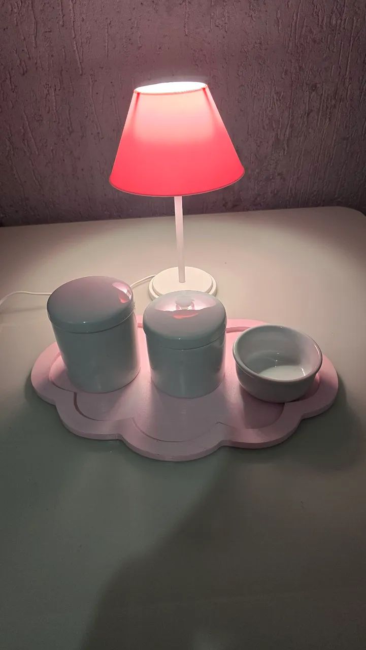 Kit higiene porcelana para bebê com abajur  - Foto 2