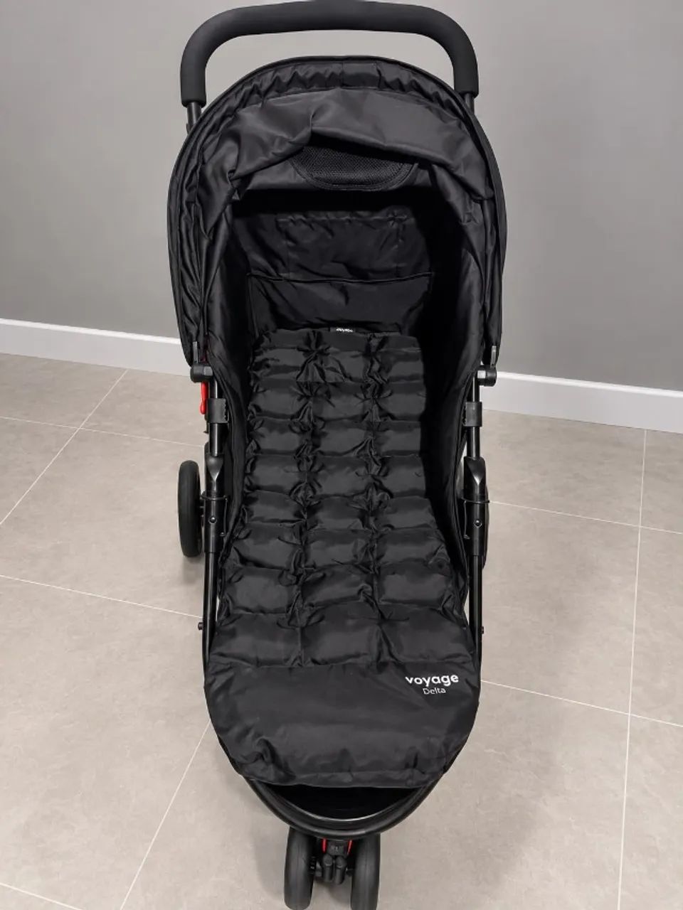 Carrinho de Bebê Voyage Delta - Impecável!