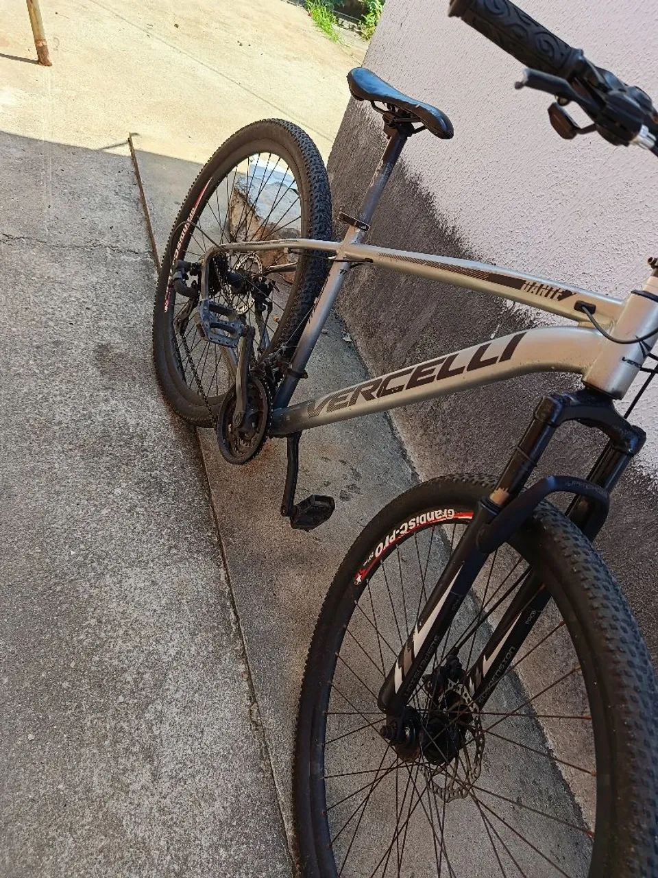 Bicicleta aro 29 - 400,00$