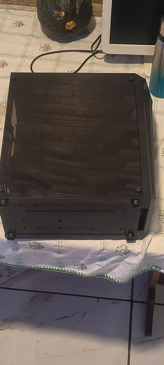 Gabinete TGT Carbon - Foto 3