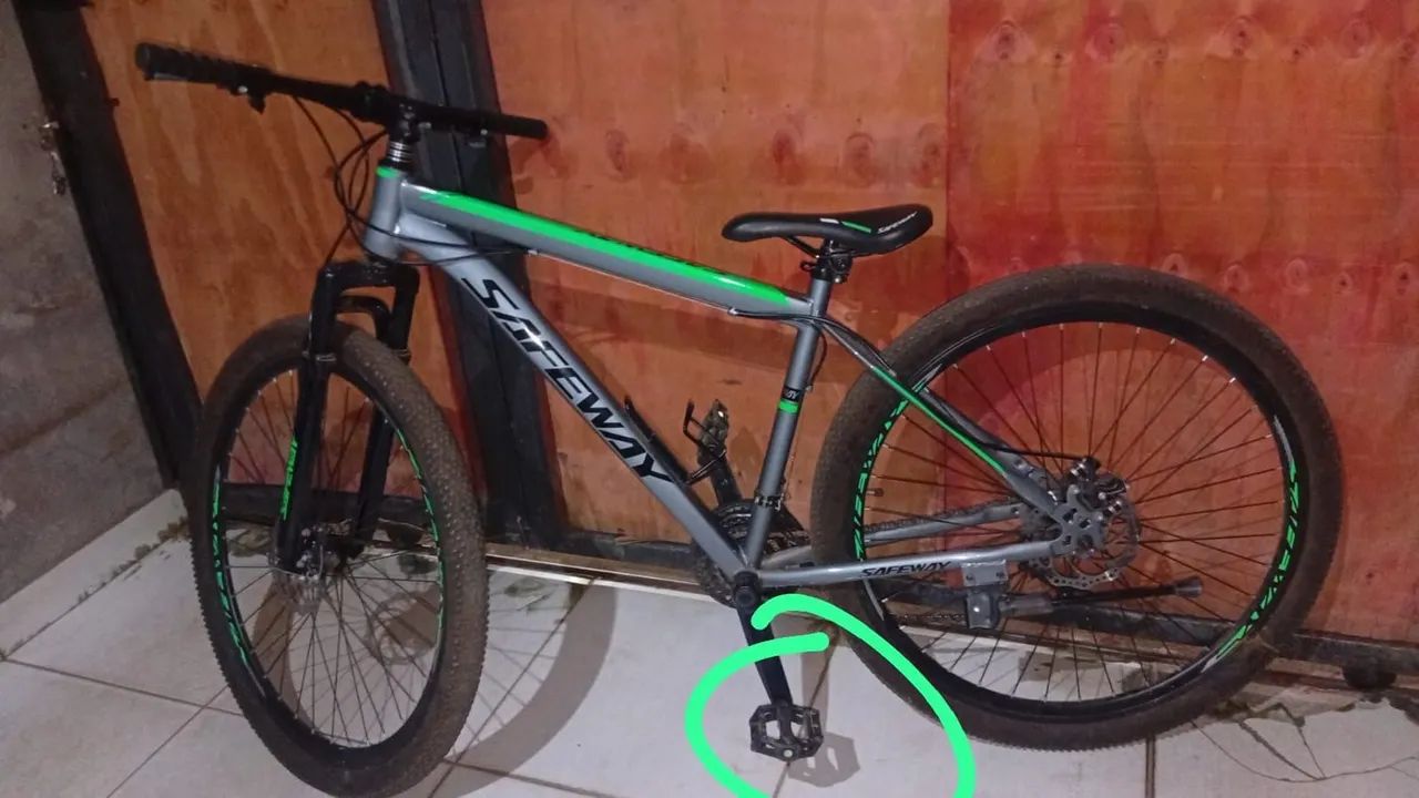 Bicicleta safeyay aro 29 semi nova 