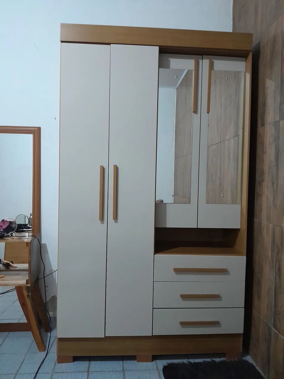 Guarda-roupa solteiro498181993001144321