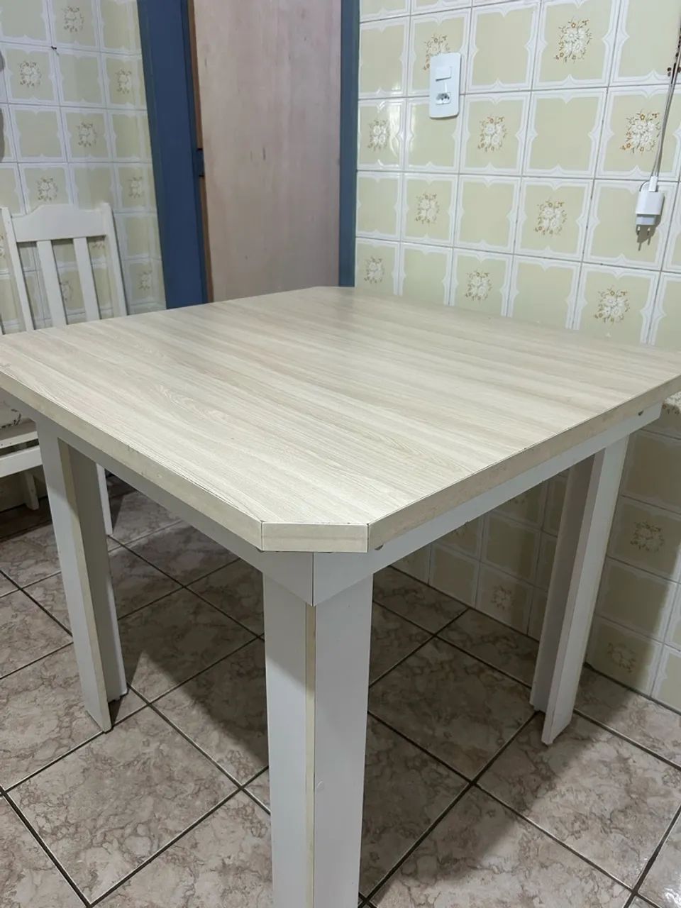 Mesa com 4 cadeiras 200 - Foto 2