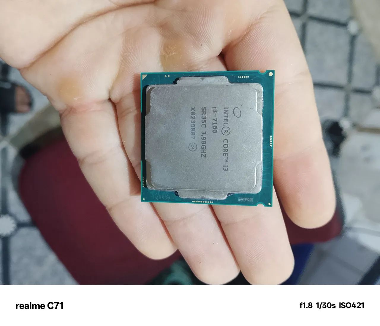 Vende-se esse processador Intel core i3 1151 7° Geração 