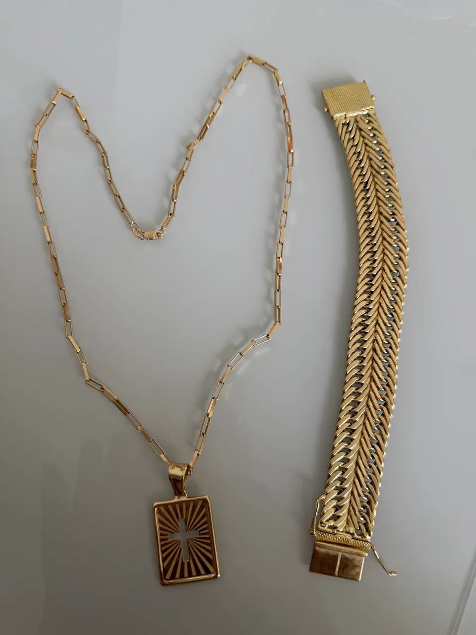Corrente e Pulseira de ouro 
