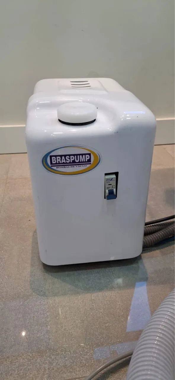BOMBA DE VÁCUO ODONTOLÓGICA BRASPUMP TURBO MAX
