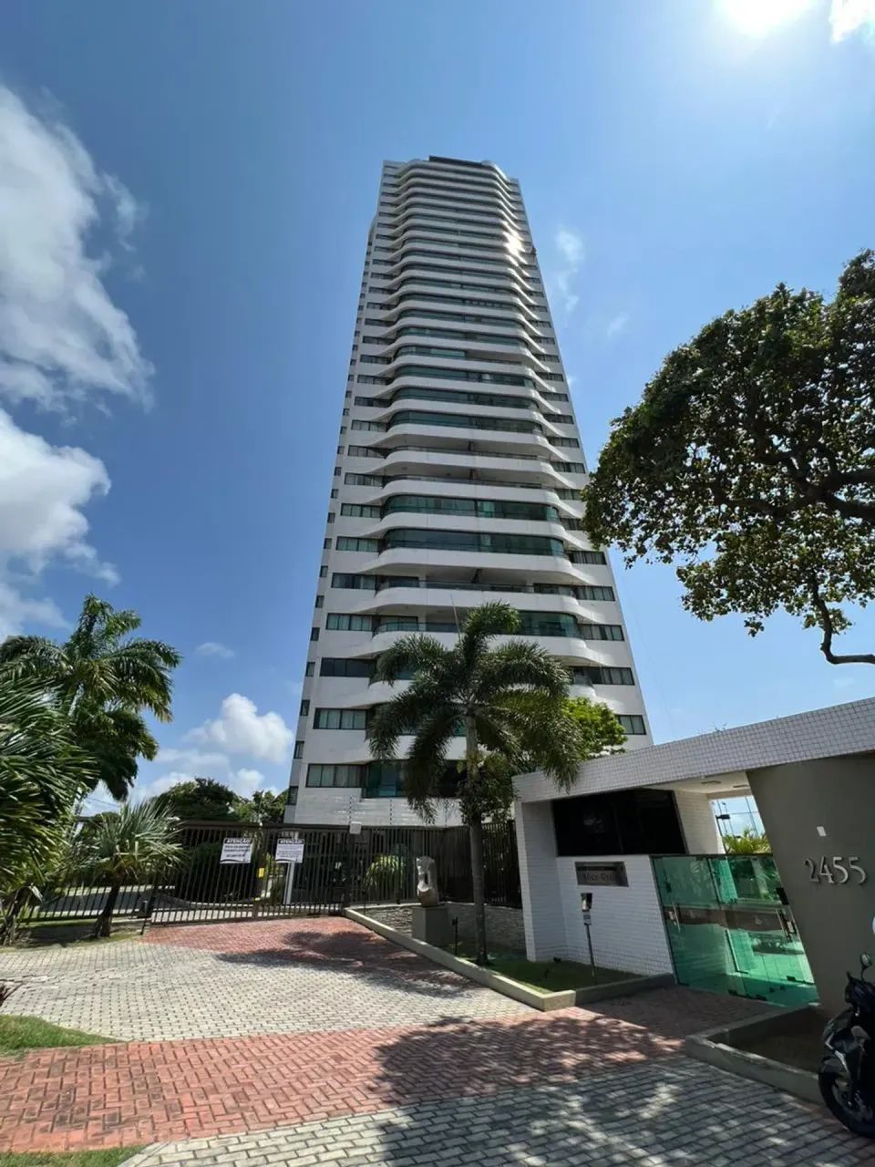 Alice Grilo  3 suites EML