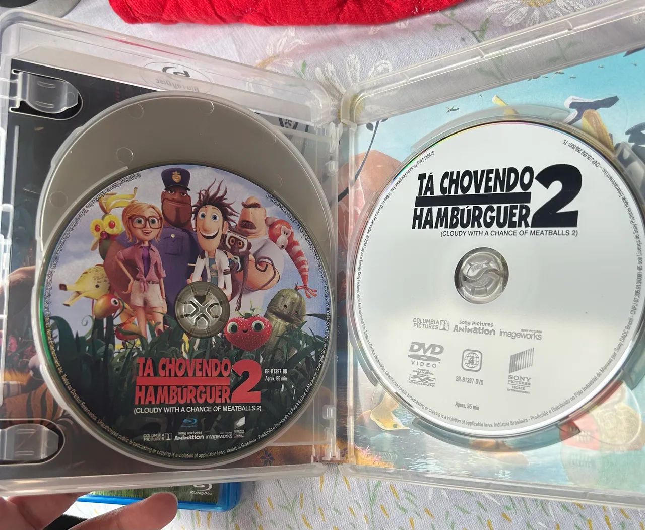 Blu-rays Tá chovendo Hambúrguer  - Foto 5