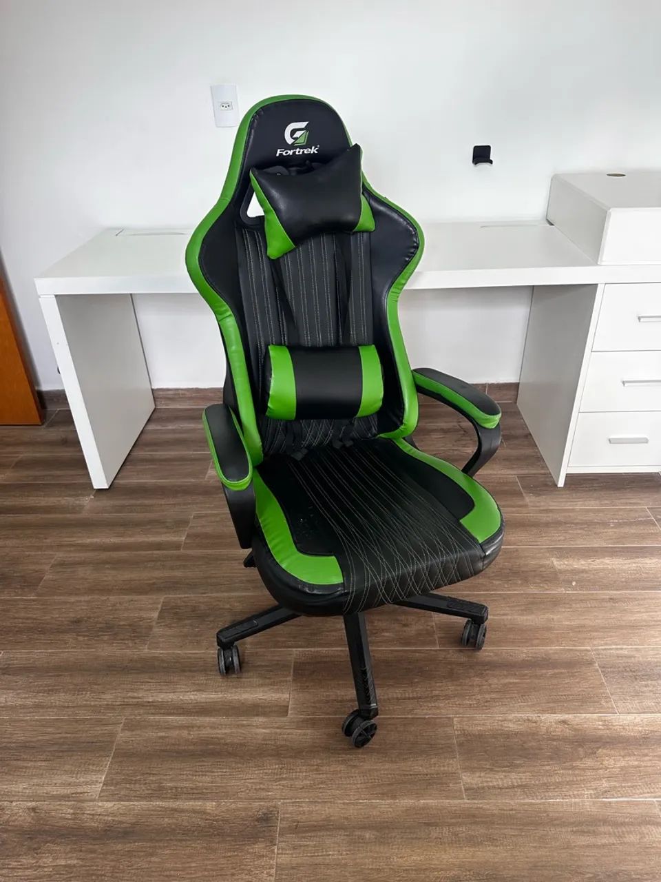 Cadeira e mesa gamer - Foto 2