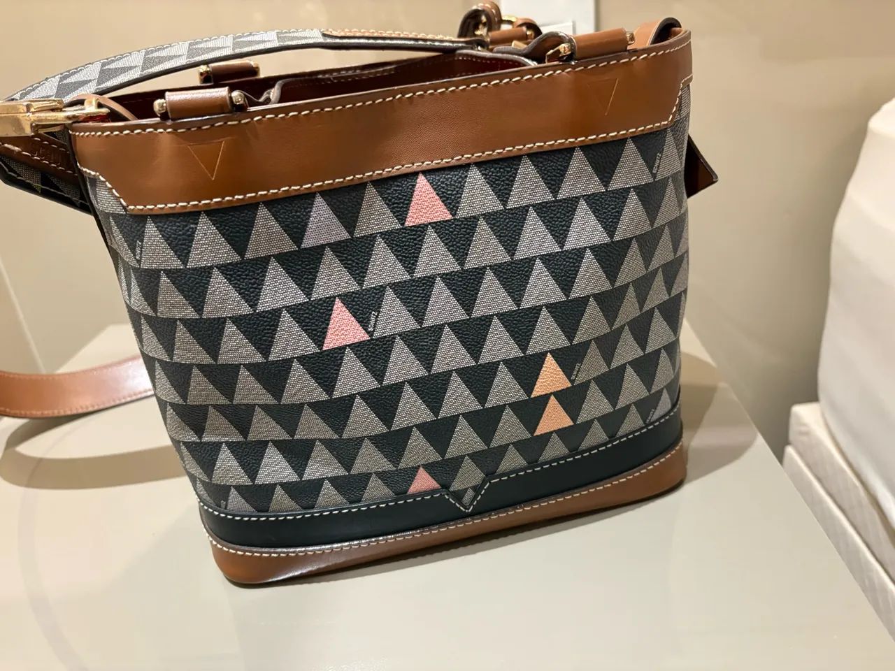 Bolsa Schutz 