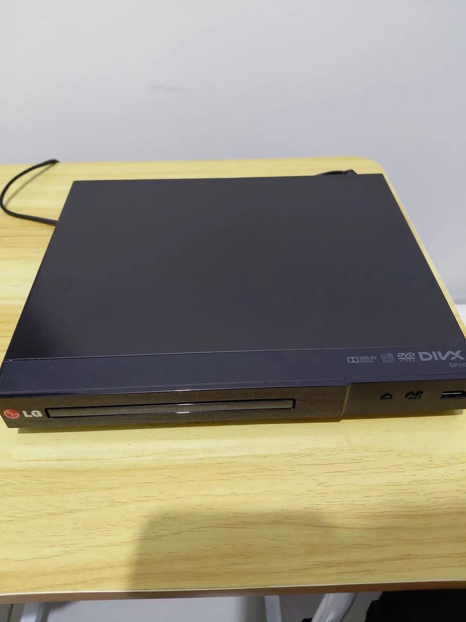DVD Player LG DP132 na cor preta