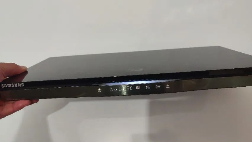 Blu-ray Samsung 3D + 2D BD-D6500 COM DEFEITO DE LEITURA APENAS - Foto 3