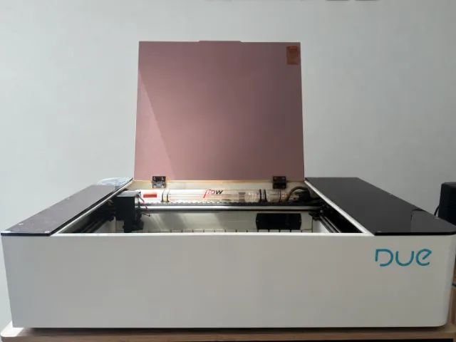 Máquina de Corte e Gravação a Laser Due Flow 60x40