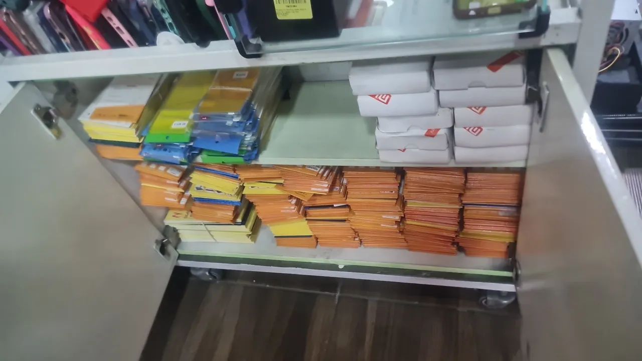 LOTE PELICULAS E CAPINHAS CELULAR